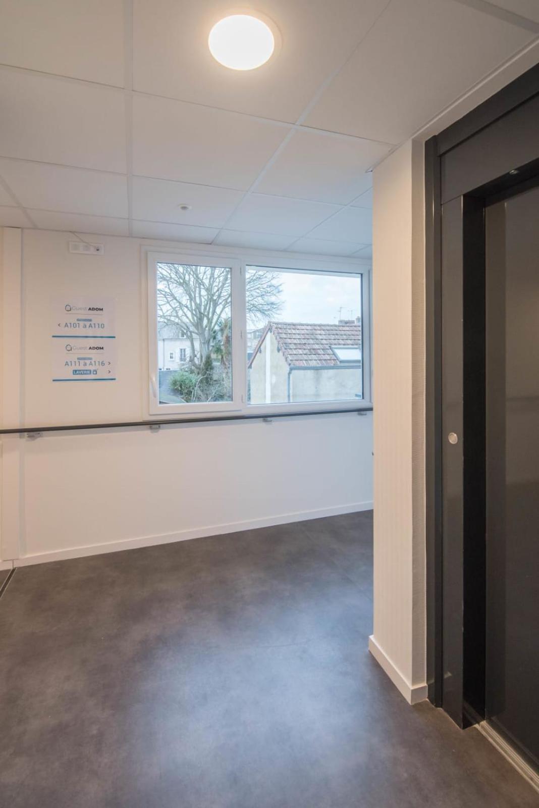 Pierrick - Studio Wifi Et Gare Lägenhet Le Mans Exteriör bild